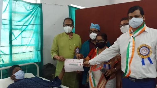 রক্তের সংকট মেটাতে এগিয়ে এলেন ইএসআই হাসপাতালের কর্মীরা