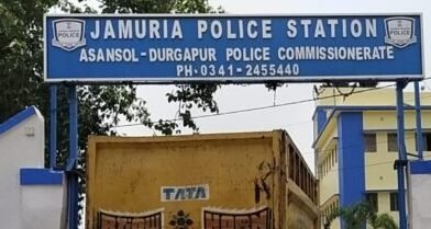 জামুড়িয়ায় পারিবারিক বিবাদের জেরে বাবাকে খুন করে ফেরার ছেলে, খোঁজে পুলিশ