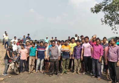 কলিয়ারীর কাজ বন্ধ করে বিক্ষোভ দেখাল গ্রামের বাসিন্দারা