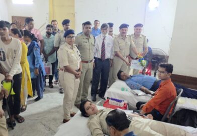 হিরাপুর থানার উদ্যোগে রক্তদান শিবির, ৭০টি মোবাইল ও সাইবার অপরাধে খোয়া যাওয়া ৫ লক্ষ টাকা ফেরালো