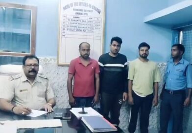 নিরাপত্তা আধিকারিকের উপর হামলার ঘটনায় গ্রেপ্তার তিন দুষ্কৃতী