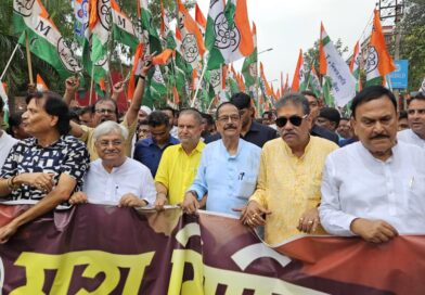 আসানসোলে ৪৮ ঘন্টার মধ্যেই পাল্টা মিছিল ও সভা,  ২৬ নির্বাচনে পশ্চিম বর্ধমানে ৯ – ৯  করার চ্যালেঞ্জ তৃনমুল জেলা নেতৃত্বের