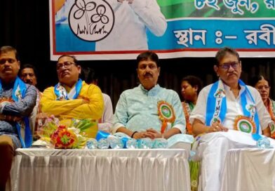 Asansol : 2026 की तैयारी, अनुशासन पर जोर, अनुपस्थित पार्षद को शोकाज का निर्देश