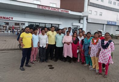 শুভদর্শিনি হাসপাতালে কাজ বন্ধ করে বিক্ষোভ কর্মীদের, মারধরের প্রতিবাদ