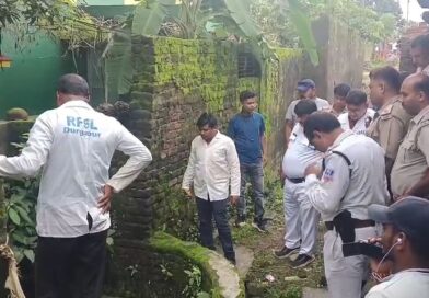 Asansol : महिला की रहस्यमय मौत, बेटा गंभीर,  जांच को फॉरेंसिक टीम