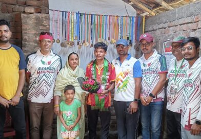 রাজ্য স্তরের দৌড় প্রতিযোগিতায় স্বর্ণপদক জয়ীর পাশে ” আসানসোল মেরিনার্স “