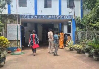 লক্ষ – লক্ষ টাকার ভুয়ো ঋণ নেওয়ার অভিযোগ, তিন প্রতারক গ্রেফতার