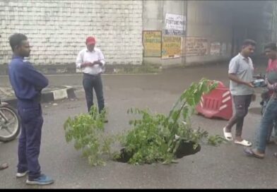 আসানসোলে আবারও জাতীয় সড়কে ধস, বিশালাকার গর্তে এলাকায় আতঙ্ক