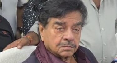 আসানসোলের সাংসদের বিজেপিকে আক্রমণ, বাংলা ভাষার সমালোচক ও এসআইআর নিয়ে