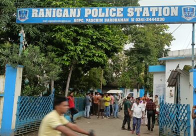 Raniganj : इंजीनियरिंग कॉलेज की छात्रा का सड़ा-गला शव बंद कमरे से बरामद, गिरिडीह की‌ निवासी