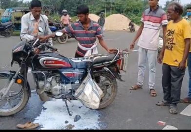 আসানসোলের এথোড়া মোড়ের কাছে জাতীয় সড়কে স্কুটিতে ধাক্কা, মোটরবাইক চালকের মৃত্যু