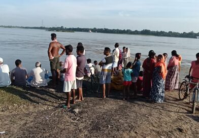 স্নান করতে গিয়ে দামোদর নদে তলিয়ে গেল যুবক