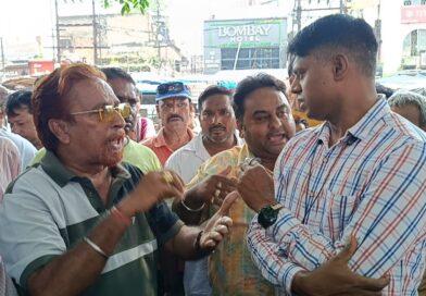 আসানসোলে রেলের জমিতে অবৈধ দখল উচ্ছেদ ঘিরে উত্তেজনা, বাধা দেওয়ার অভিযোগ