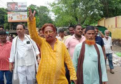 আসানসোলে আইএনটিটিইউসি নেতার নেতৃত্ব মিছিল, আরপিএফের হকার উচ্ছেদের বিরোধীতা