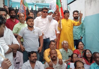 Asansol : भाजपा का दक्षिण थाना घेराव और जीटी रोड जाम