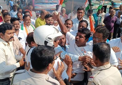 Asansol : कांग्रेस ने जीटी रोड जाम किया, पुलिस से धक्का-मुक्की