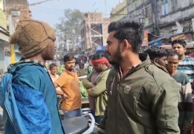 नियामतपुर में चोरी करते रंगे हाथों पकड़ा गया मोबाइल चोर