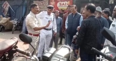 আসানসোলে টোটো ও অটোর জন্য আলাদা পার্কিং জোনের পরিকল্পনা, এলাকা পরিদর্শনে ডেপুটি মেয়র ও পুলিশ আধিকারিক