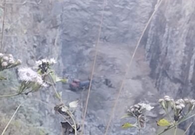 बाराबनी के कास्कूली में किसके संरक्षण में चल‌ अवैध पत्थर खदान ?