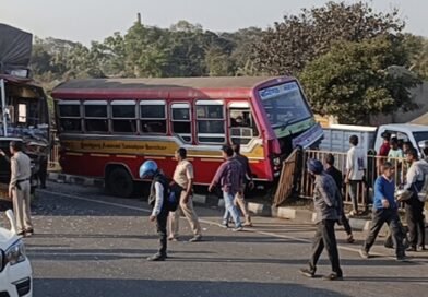 Bus Accident: दो बसों में भीषण टक्कर, 40 यात्री घायल