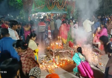 পঞ্চমুন্ডির আসনে বসে পূজো হয় ৭০০ বছরের দলদলি কালীর