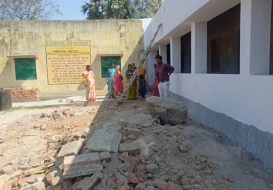 বার্নপুরে স্কুল তৈরি বন্ধ করলেন এলাকার বাসিন্দারা, নিম্নমানের কাজের অভিযোগ