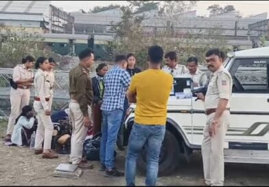 Asansol : स्टेशन के पास 20 किलो गांजे के साथ तीन महिलाएं गिरफ्तार