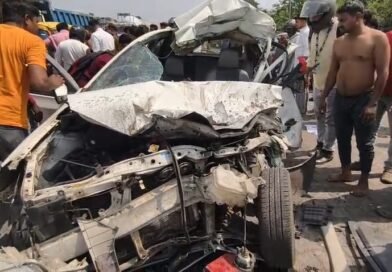 দুর্গাপুরে ট্রাকের পেছনে চারচাকা গাড়ির ধাক্কা, মৃত চালক