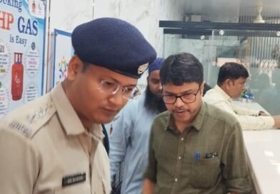 Asansol : एलपीजी वितरकों के ठिकानों पर पुलिस और प्रशासन का जांच अभियान