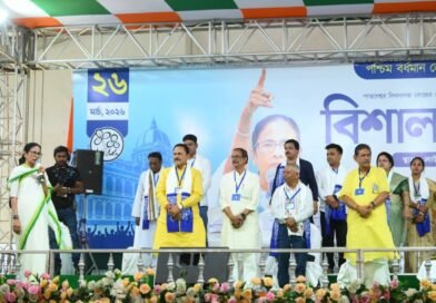 पांडवेश्वर से ममता बनर्जी का बीजेपी पर तीखा हमला, कहा कौरवों से पांडवों की लड़ाई