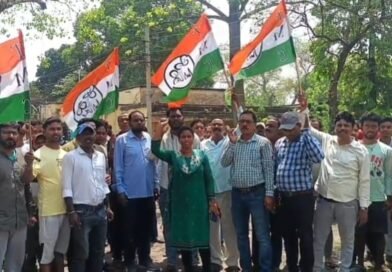 পাম্প বিকলে বন্ধ পানীয়জল সরবরাহ  আসানসোলে কোলিয়ারির এজেন্টকে স্মারকলিপি