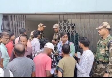 ভোটার তালিকায় নাম তুলতে ট্রাইব্যুনালে আবেদন  দুর্গাপুরেও ভোগান্তির ছবি, দীর্ঘ লাইন