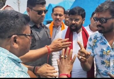 ভোটের প্রচারে এসে অন্নপূর্ণা যোজনার ফর্ম পূরণের অভিযোগ বিজেপির বিরুদ্ধে  উত্তেজনা দুর্গাপুরে