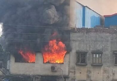 দোকানে আগুন, আতঙ্ক এলাকায়