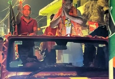 আসানসোলে দুটি ওয়ার্ডে জনসংযোগে বিজেপি প্রার্থী কৃষ্ণেন্দু মুখোপাধ্যায়