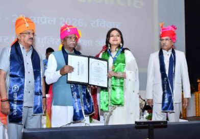 Asansol: इम्बेसत सानिया कमाल ने रचा इतिहास, Jodhpur Police University में किया टॉप, मिला गोल्ड मेडल