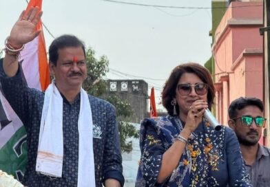 কুলটি বিধানসভা প্রার্থী অভিজিৎ ঘটকের সমর্থনে রচনা বন্দোপাধ্যায়ের রোডশো