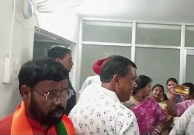 Durgapur में बड़ी राजनीतिक हलचल, पूर्व विधायक टीएमसी नेता पहुंचे भाजपा नेता के आवास पर
