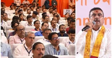 দুর্গাপুরে পাঁচ জেলা নিয়ে প্রশাসনিক বৈঠকে মুখ্যমন্ত্রী  কেন্দ্রীয় সরকারের প্রকল্প বাস্তবায়নে জোর, ” ডাবল ইঞ্জিন ” নিয়ে দিলেন বার্তা