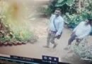 দুর্গাপুরে অভিনব প্রতারণার ঘটনায় চাঞ্চল্য  তামা ও পেতলের জিনিস পরিষ্কারের পাউডার বিক্রির নামে সোনার গয়না লুঠ দুই যুবকের