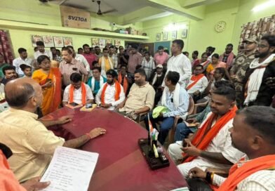कुल्टी बोरो कार्यालय में भाजपा विधायक का सम्मान, विकास कार्यों को लेकर दिए अहम निर्देश