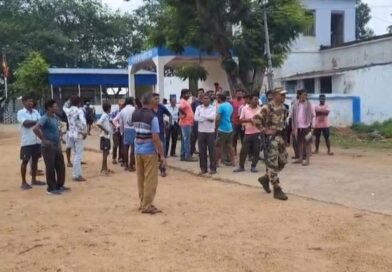 তীব্র গরমে বিদ্যুৎহীন পান্ডবেশ্বরের গ্রাম  ইসিএলের কোলিয়ারিতে বিক্ষোভ
