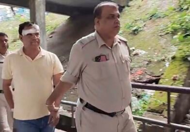 দায়িত্ব নিয়েই সচিব ও ইঞ্জিনিয়ারদের সঙ্গে বৈঠকে পূর্ত মন্ত্রী ডাঃ অজয় পোদ্দার  একাধিক বিষয়ে আলোচনা