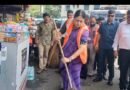 রাস্তায় নোংরা ফেললেই জরিমানা, দুর্গাপুরে ঝাড়ু হাতে পথে নেমে কড়া বার্তা মন্ত্রী অগ্নিমিত্রা পালের
