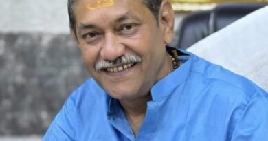 ঋতব্রত বন্দোপাধ্যায়ের সঙ্গে দেখা  এক সপ্তাহের মধ্যে দলের জেলা সভাপতির পদে ইস্তফা নরেন্দ্রনাথ চক্রবর্তীর  পশ্চিম বর্ধমানে ৪৭৬ জন নেতা ও কর্মীর বিরুদ্ধে গ্রেপ্তারি পরোয়ানা