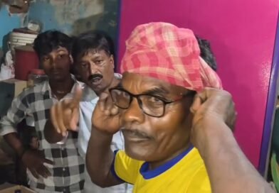 দুর্গাপুরে অবৈধ মদের ঠেকে বিজেপির হানা, কারবারীদের কান ধরিয়ে সতর্ক