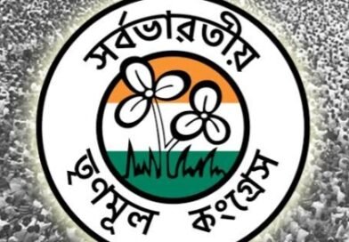 ঘাসফুলে মহাভাঙন ! ‘আসল’ তৃণমূলের দাবিতে মুখোমুখি দুই শিবির, বাড়ছে অস্তিত্ব সংকট