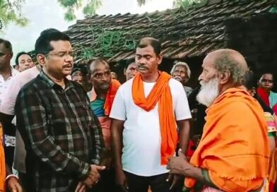 রানিগঞ্জে তারাতলায় দুর্ঘটনায় মৃত কর্মীর বাড়িতে বিধায়ক সরকারি সাহায্য, সহযোগিতা ও দোষীদের দৃষ্টান্তমূলক শাস্তির আশ্বাস