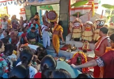 বার্ণপুরে মন্দিরে জগন্নাথদেবের স্নান যাত্রা সাড়ম্বরে পালিত