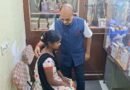 মন্ত্রীত্বের ব্যস্ততার মাঝেও স্টেথোস্কোপ হাতে মন্ত্রী ! ডক্টরস ডে”তে দেখলেন শতাধিক রোগী